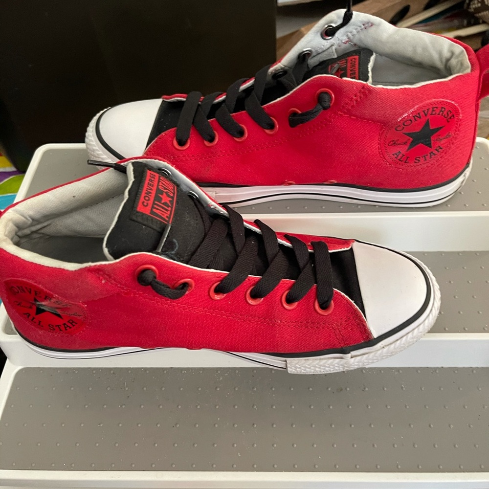 Converse Red and black
